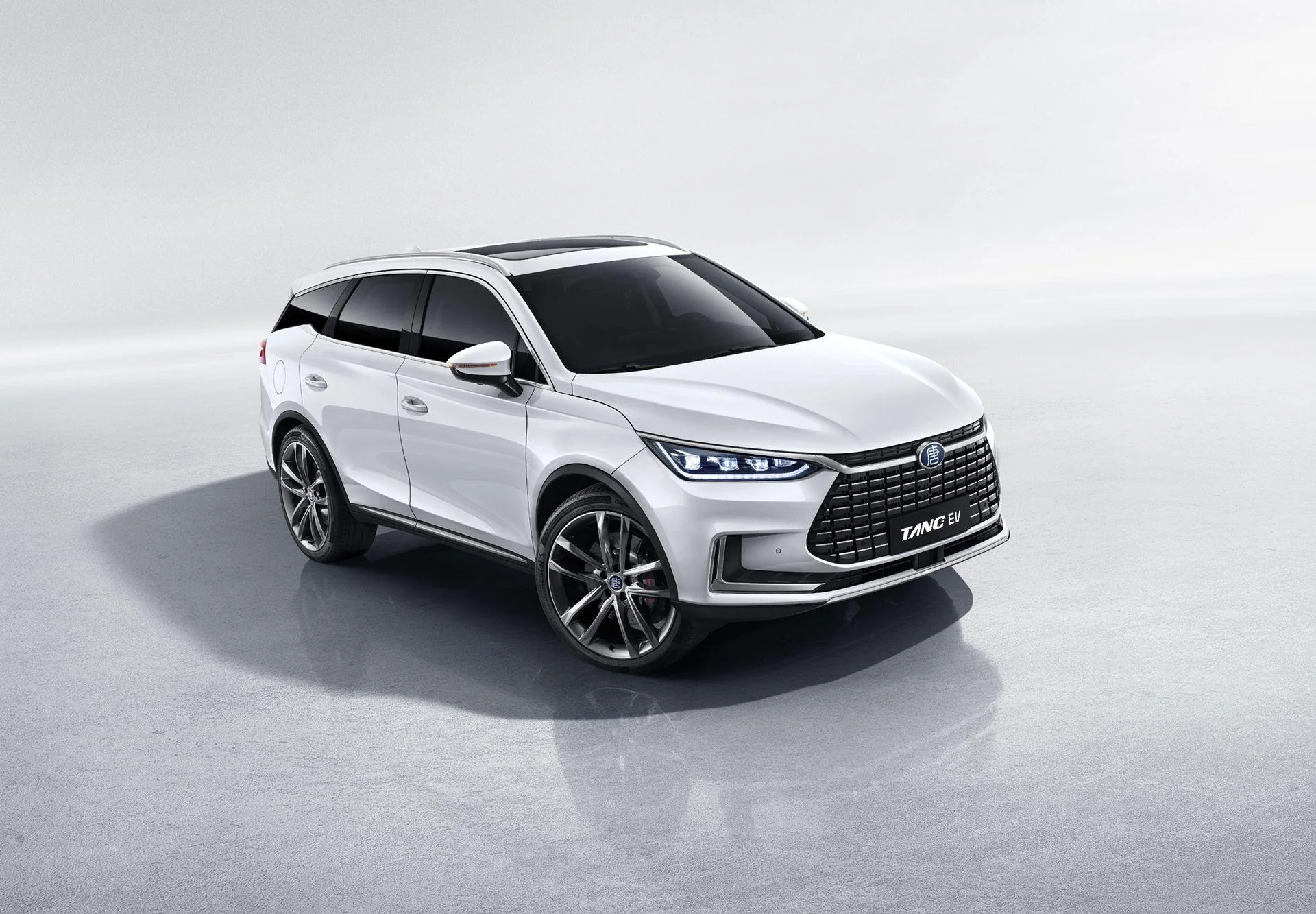 BYD Tang vehicle