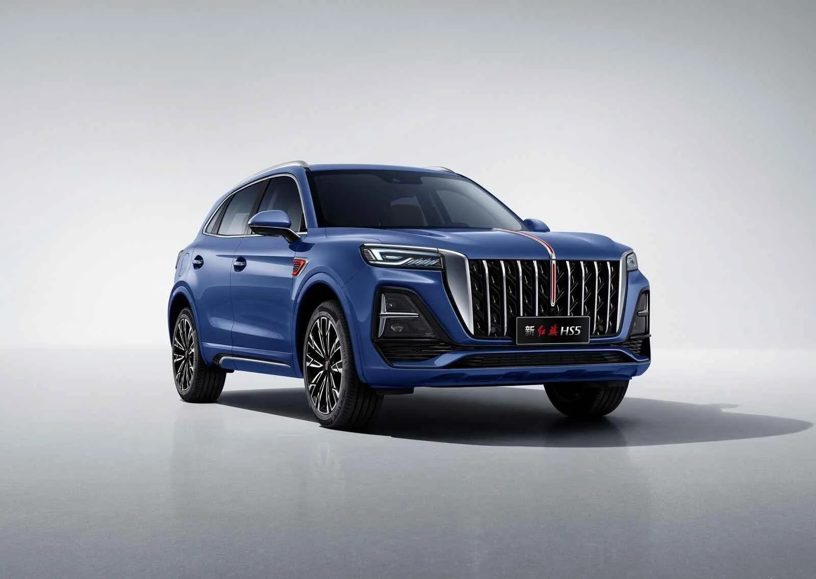 Hongqi HS5 vehicle