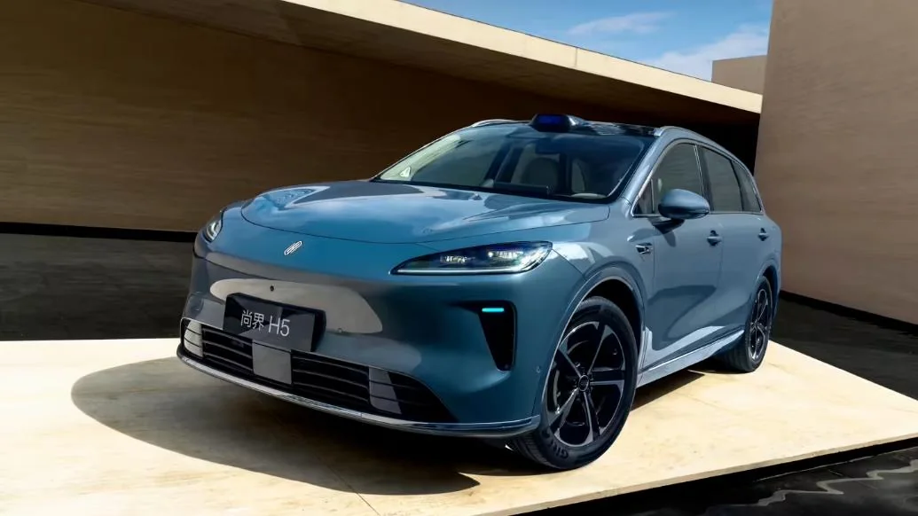 SAIC H7 vehicle